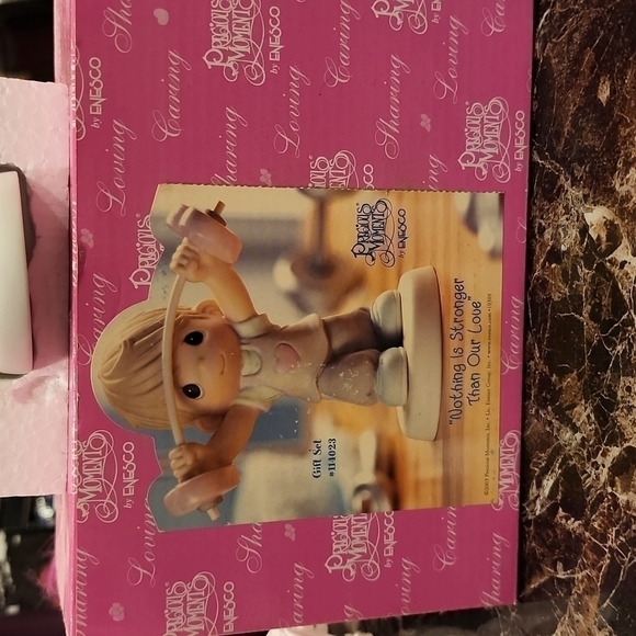 Precious moment, "Nothing Is Stronger Than Our Love" - Picture 2 of 10